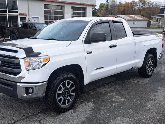 2015 Toyota Tundra 2015 White